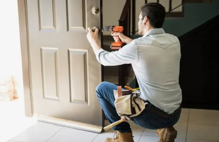 فتح باب مغلق