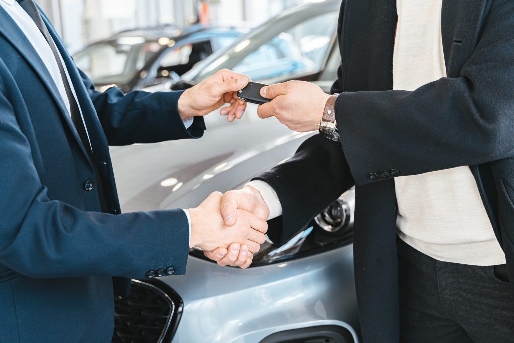 فتح السيارات المقفلة بالكويت